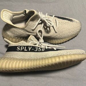 Adidas Yeezy Boost 350 V2 - Beige and Black